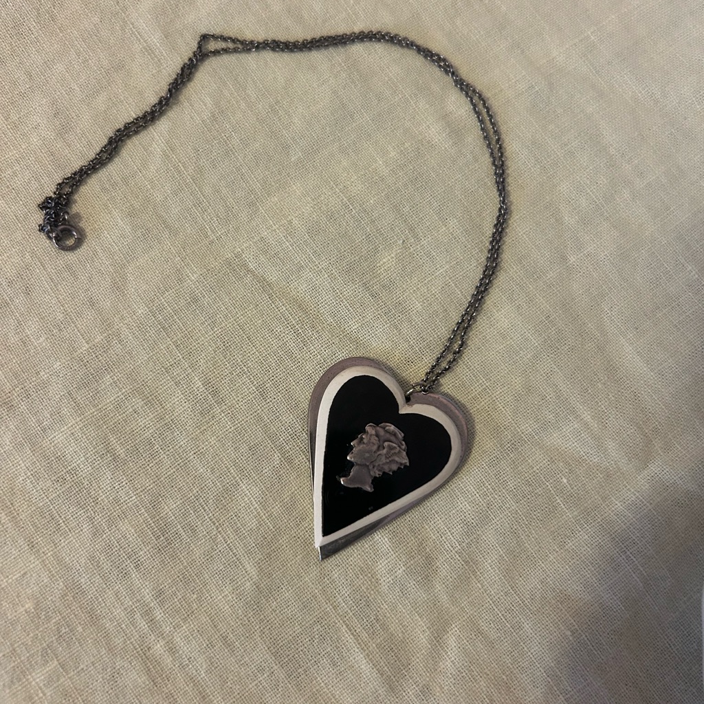 Vintage Wwii Sweerheart Mercury Dime PendantNecklace